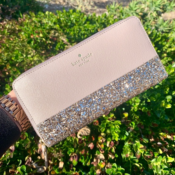 kate spade Handbags - Kate Spade Neda Greta Court Cityscape Zip Wallet